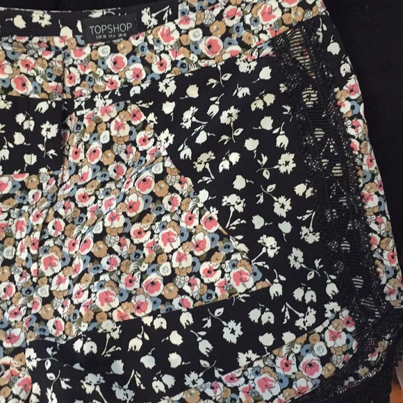 Top shop floral shorts - Picture 2 of 3